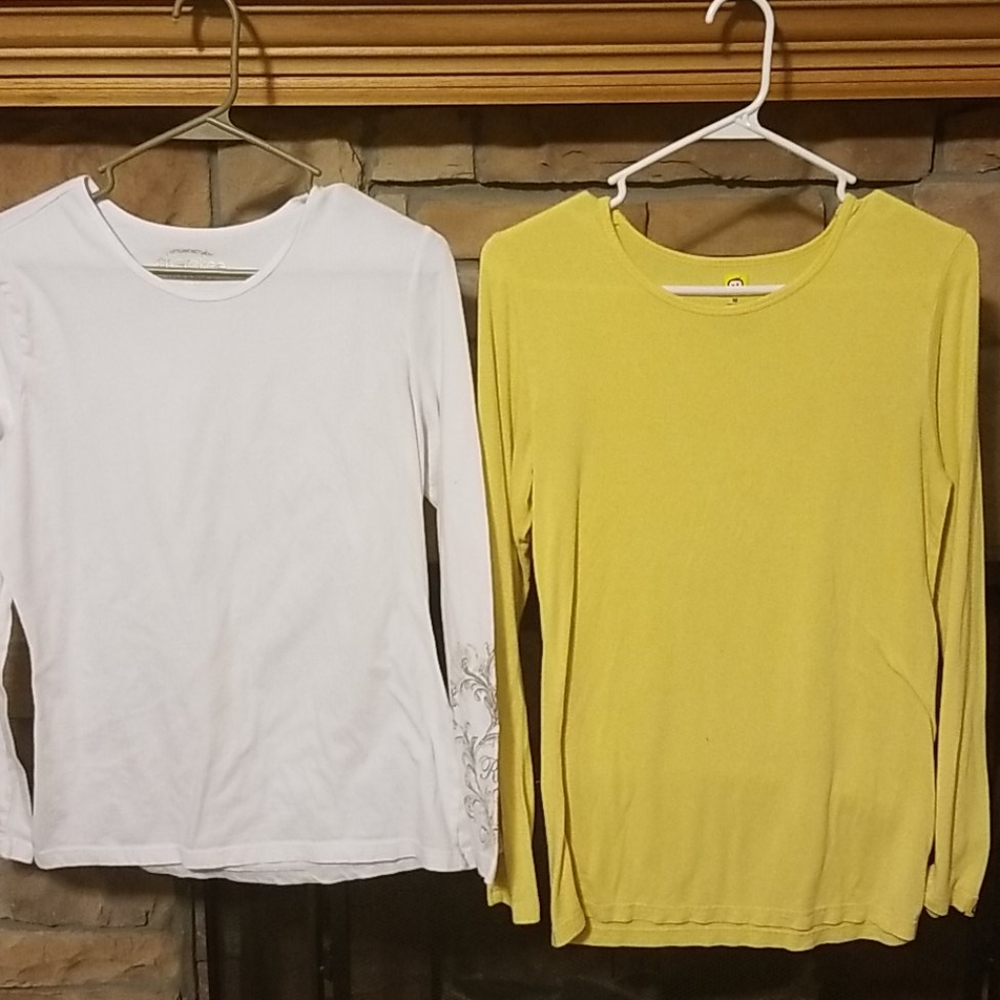 2 M scrub undershirts...RN